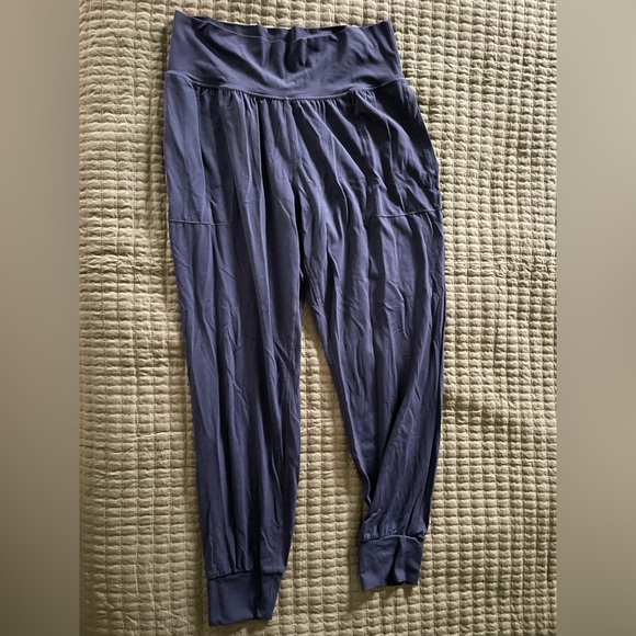 Athleta Navy Blue Salutation Jogger Pants - Picture 3 of 6